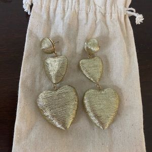 3-tier heart earrings Metallic